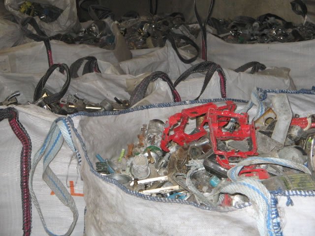 OLD ZINC DIE CAST SCRAP (SAVES) - Image 2